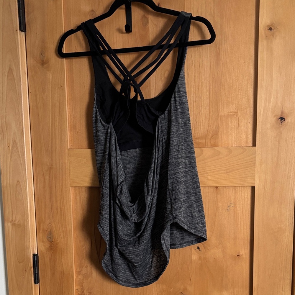 lululemon athletica Gray Tank Top active wear gym tennis pickleball size medium - Picture 2 of 3